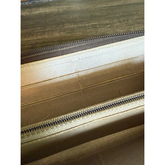 CHANEL Camellia Lambskin Round Zipper Long Wallet - Picture 6 of 13